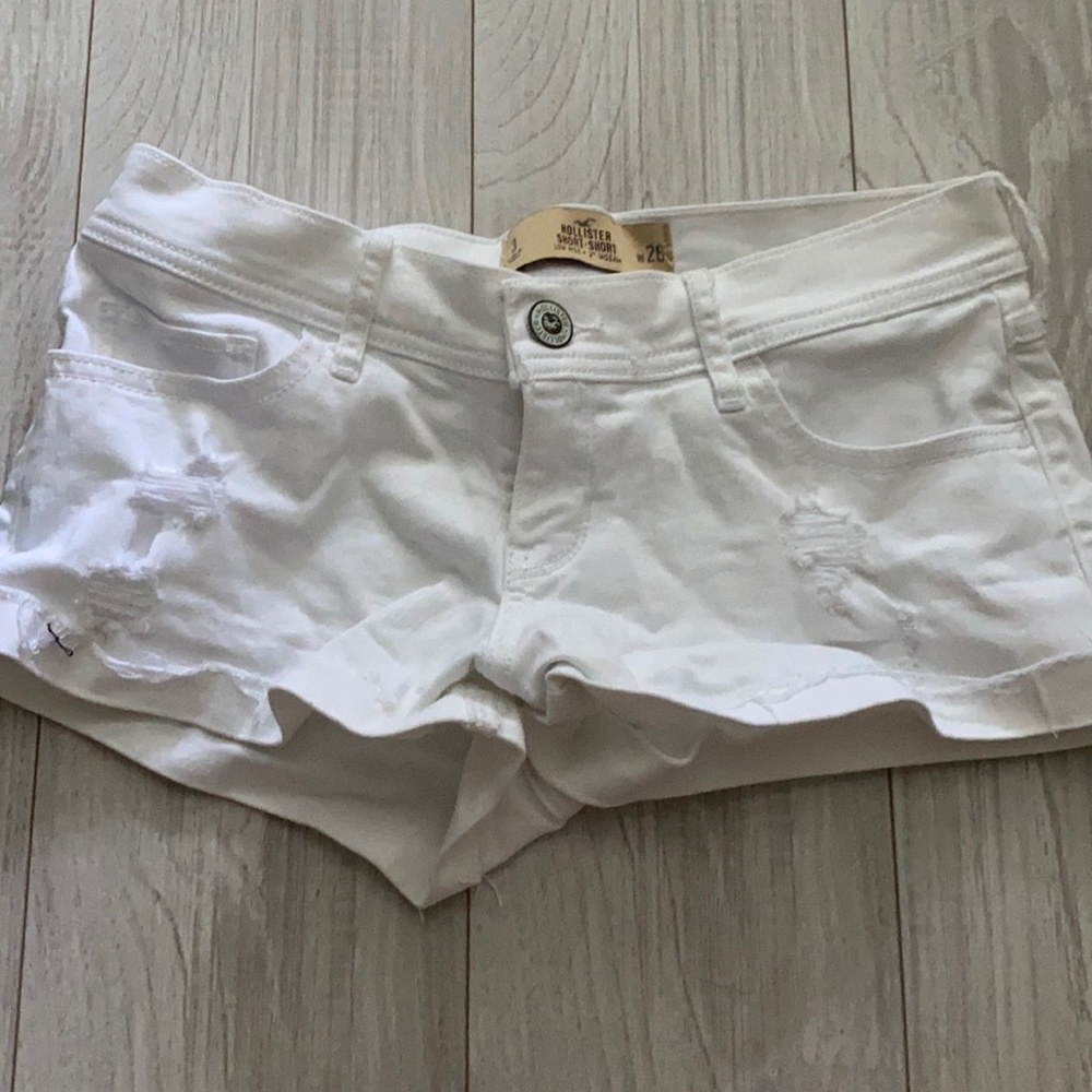 Hollister short